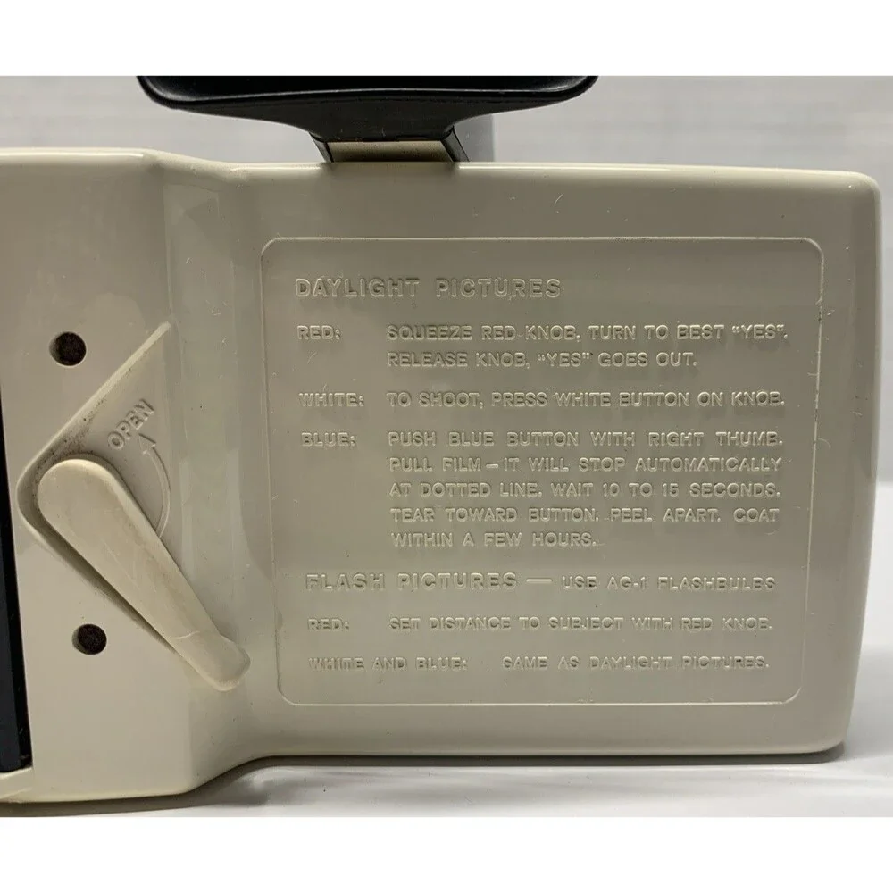 Polaroid Swinger Land Camera Model 20 with Wrist Strap Vintage V27